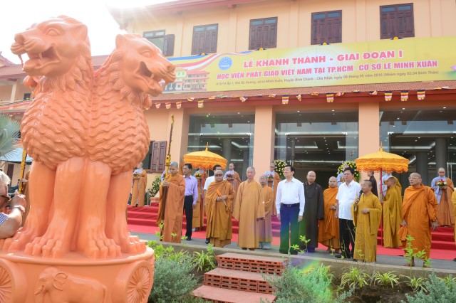 Nguyên Chủ tịch nước Trương Tấn Sang thăm Học viện PGVN tại TP. HCM