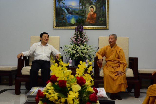 Nguyên Chủ tịch nước Trương Tấn Sang thăm Học viện PGVN tại TP. HCM