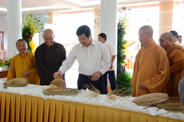 Nguyên Chủ tịch nước Trương Tấn Sang thăm Học viện PGVN tại TP. HCM
