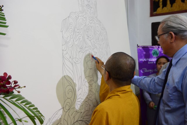 TP.HCM: Khai mạc triển lãm tranh, tượng, cổ vật Phật giáo chào mừng đại lễ Phật đản PL.2560-2016