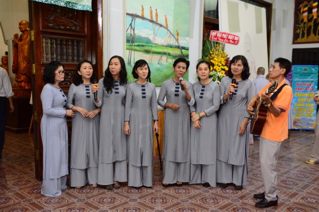 TP.HCM: Khai mạc triển lãm tranh, tượng, cổ vật Phật giáo chào mừng đại lễ Phật đản PL.2560-2016