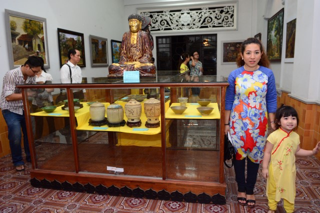 TP.HCM: Khai mạc triển lãm tranh, tượng, cổ vật Phật giáo chào mừng đại lễ Phật đản PL.2560-2016