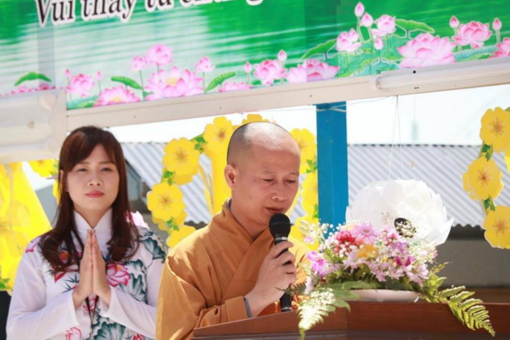 Nhật Bản: Chùa Đại Nam Himejishi Shigocho Sakammoto tổ chức Đại lễ Phật đản PL.2560