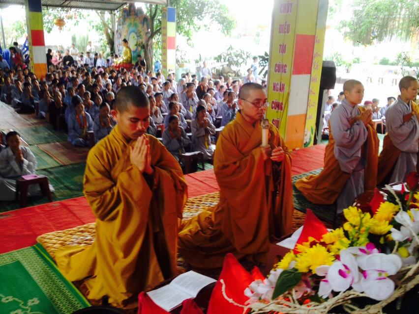 Thanh Hóa: Diễu hành xe đạp mừng Phật đản sinh