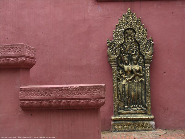 Cambodia: Ngôi Cổ Tự Wat Phnom gắn liền với tên tuổi của thủ đô Phnôm Pênh