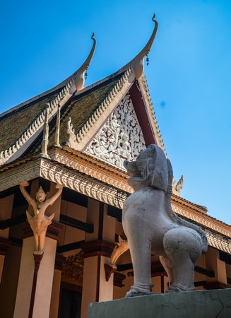 Cambodia: Ngôi Cổ Tự Wat Phnom gắn liền với tên tuổi của thủ đô Phnôm Pênh