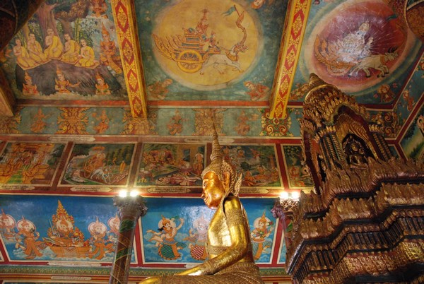 Cambodia: Ngôi Cổ Tự Wat Phnom gắn liền với tên tuổi của thủ đô Phnôm Pênh