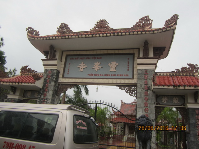 Phật tử thiện nguyện thị xã Ninh Hòa hành hương cúng dường An cư kiết hạ.