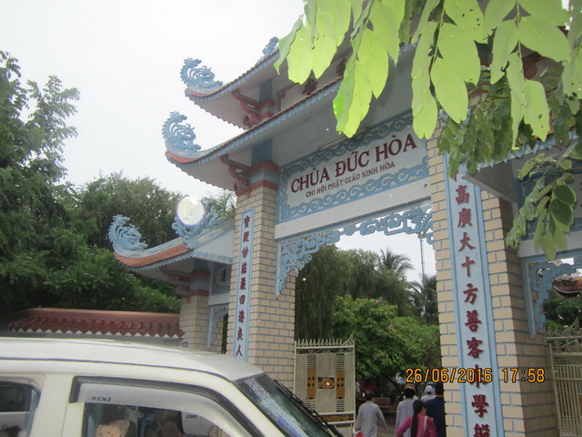 Phật tử thiện nguyện thị xã Ninh Hòa hành hương cúng dường An cư kiết hạ.