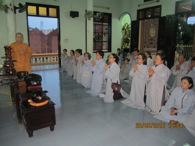 Phật tử thiện nguyện thị xã Ninh Hòa hành hương cúng dường An cư kiết hạ.