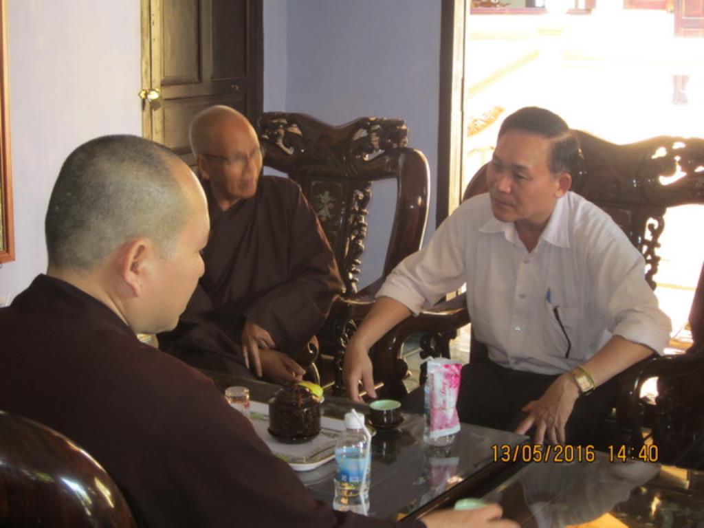 Lãnh đạo chính quyền tỉnh Khánh Hòa thăm Phật giáo thị xã Ninh Hòa