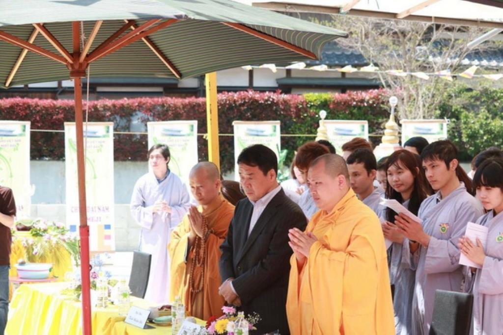 Nhật Bản: Chùa Đại Nam Himejishi Shigocho Sakammoto tổ chức Đại lễ Phật đản PL.2560