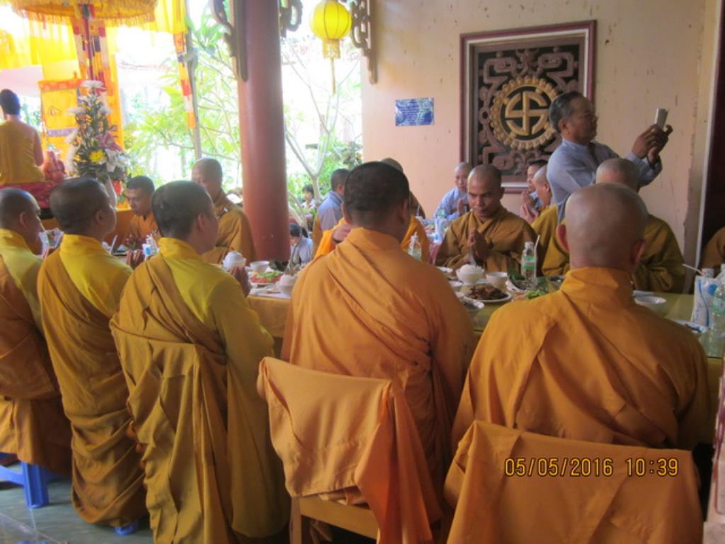 Chùa Linh Quang tổ chức cầu siêu bạt độ