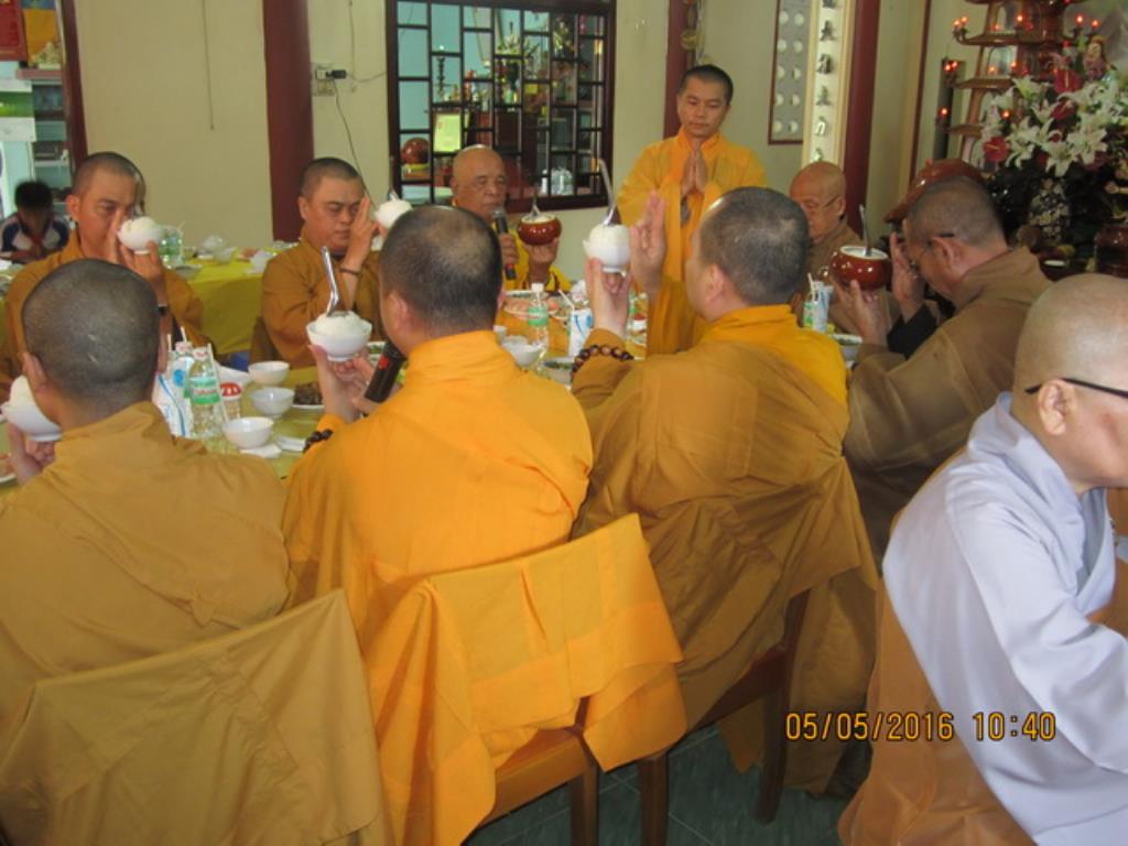 Chùa Linh Quang tổ chức cầu siêu bạt độ