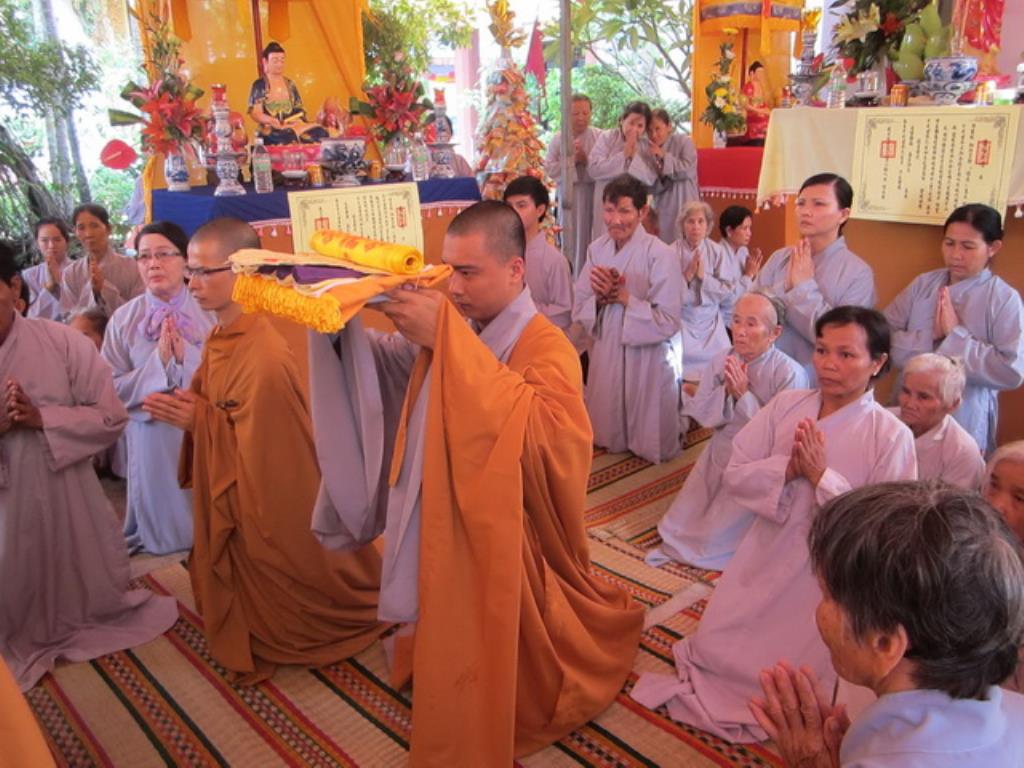 Chùa Linh Quang tổ chức cầu siêu bạt độ