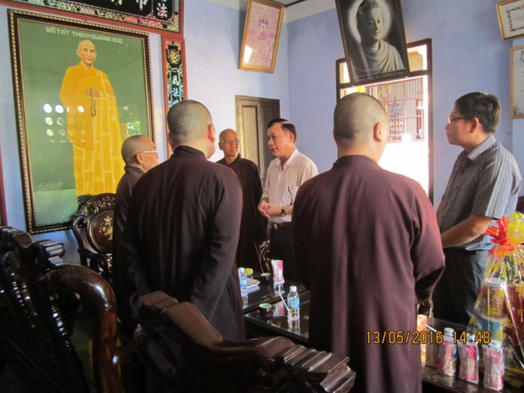 Lãnh đạo chính quyền tỉnh Khánh Hòa thăm Phật giáo thị xã Ninh Hòa