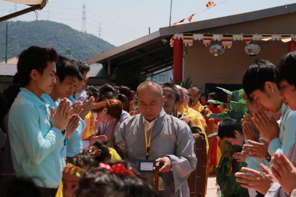 Nhật Bản: Chùa Đại Nam Himejishi Shigocho Sakammoto tổ chức Đại lễ Phật đản PL.2560