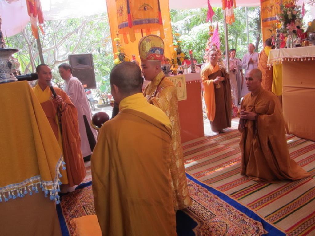 Chùa Linh Quang tổ chức cầu siêu bạt độ