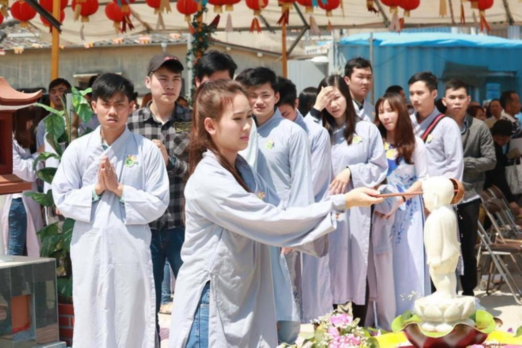 Nhật Bản: Chùa Đại Nam Himejishi Shigocho Sakammoto tổ chức Đại lễ Phật đản PL.2560