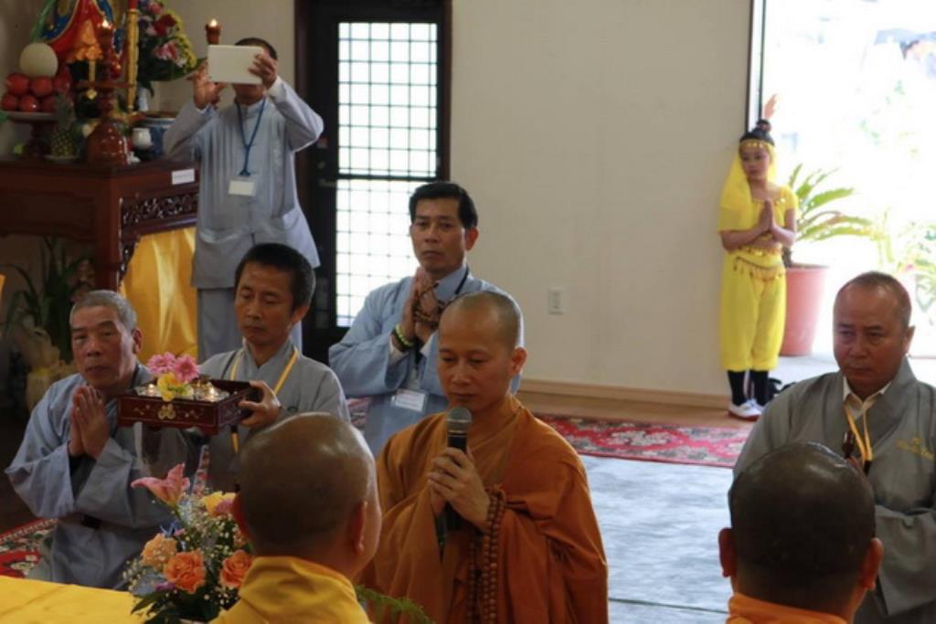 Nhật Bản: Chùa Đại Nam Himejishi Shigocho Sakammoto tổ chức Đại lễ Phật đản PL.2560