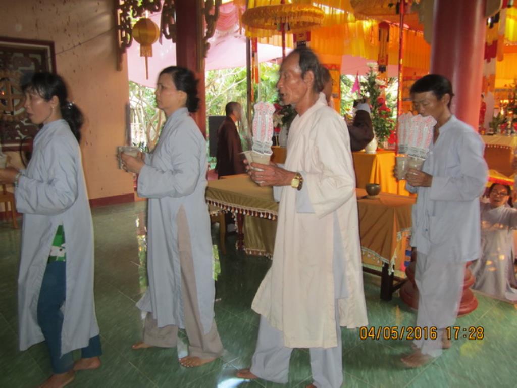 Chùa Linh Quang tổ chức cầu siêu bạt độ