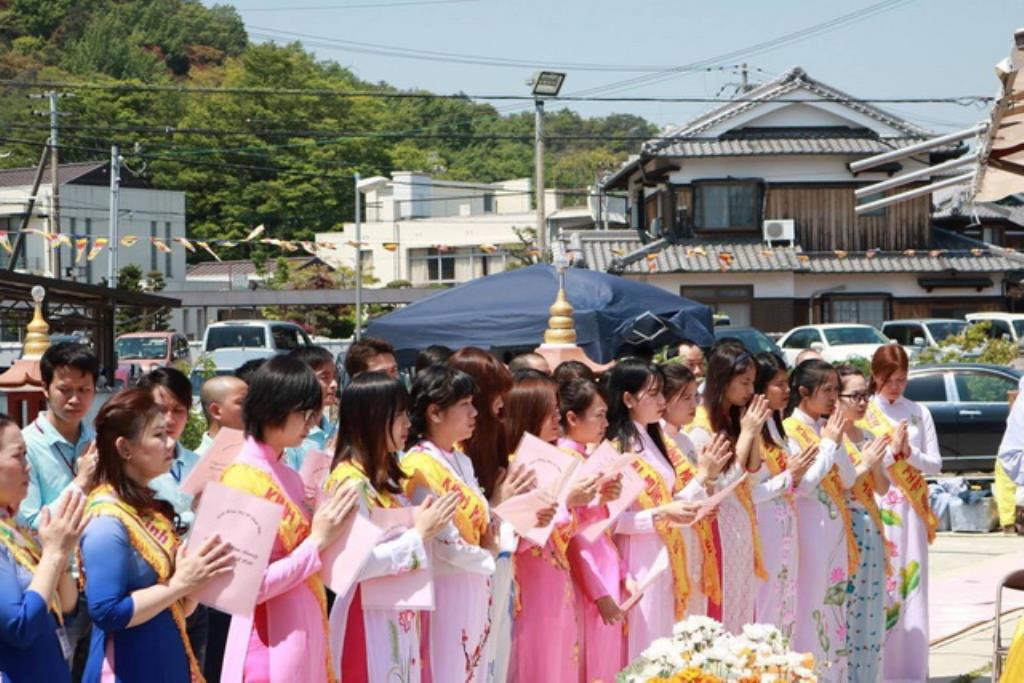 Nhật Bản: Chùa Đại Nam Himejishi Shigocho Sakammoto tổ chức Đại lễ Phật đản PL.2560