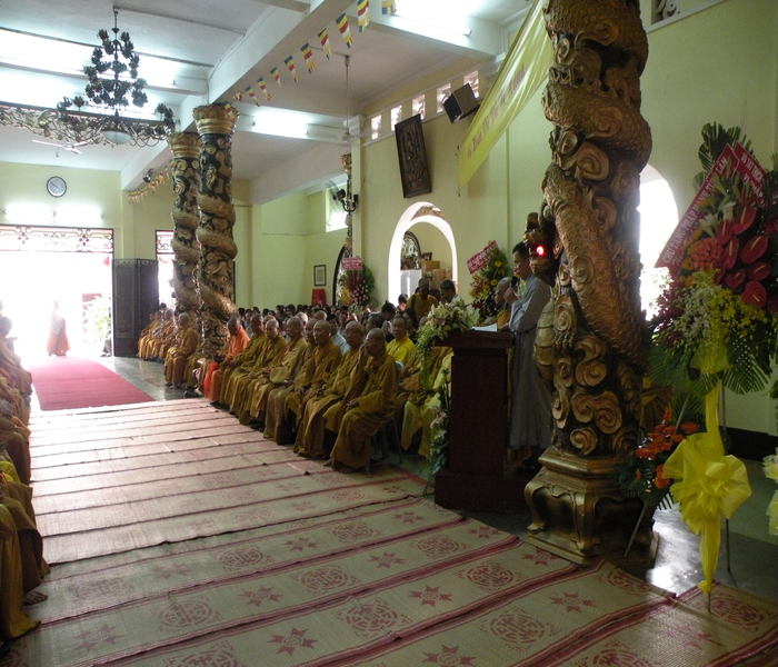 53 năm một làn sương khói