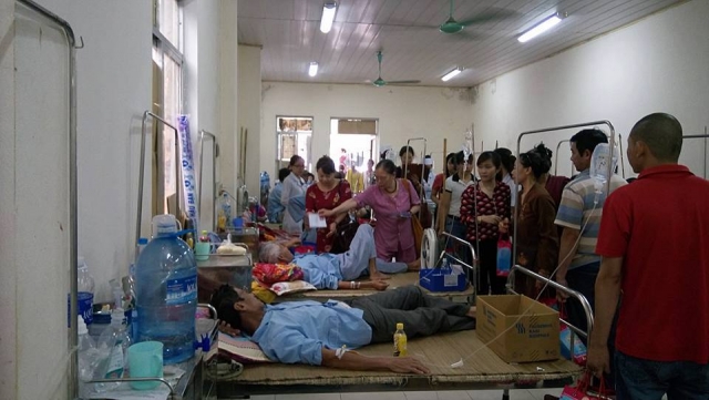 Thanh Hóa: Chùa Long Nhương tặng quà tại bệnh viện ung bướu tỉnh