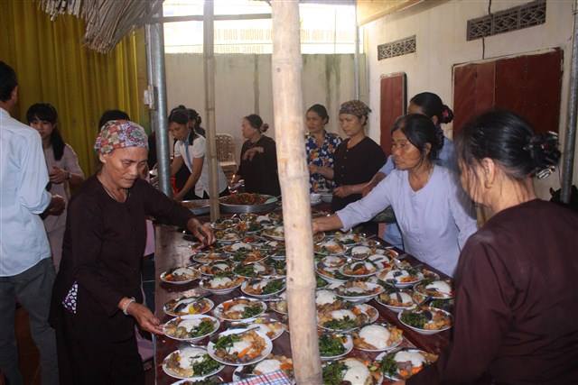 Thanh Hóa: Diễu hành xe đạp mừng Phật đản sinh