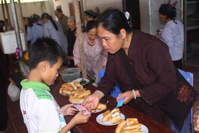 Thanh Hóa: Diễu hành xe đạp mừng Phật đản sinh