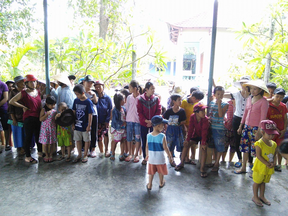 Khánh Hòa: Chùa Sắc tứ Minh Thiện phát tặng 600 hộp cơm chay