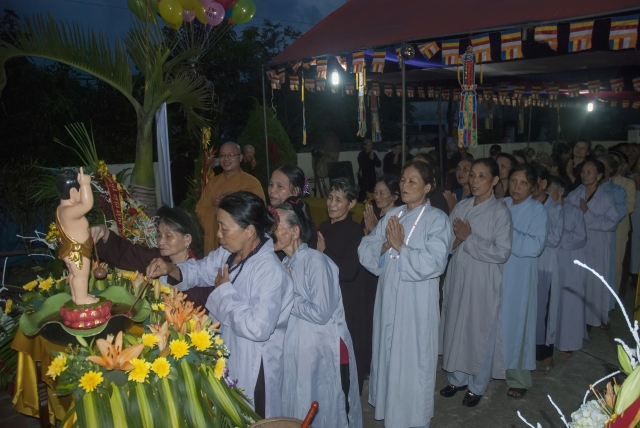 Thanh Hóa: Chùa Châu Long kính mừng Phật đản