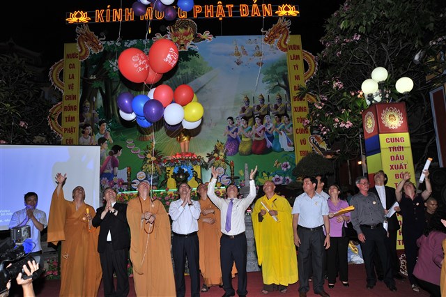 Phật giáo Thanh Hóa kính mừng Phật đản PL: 2560