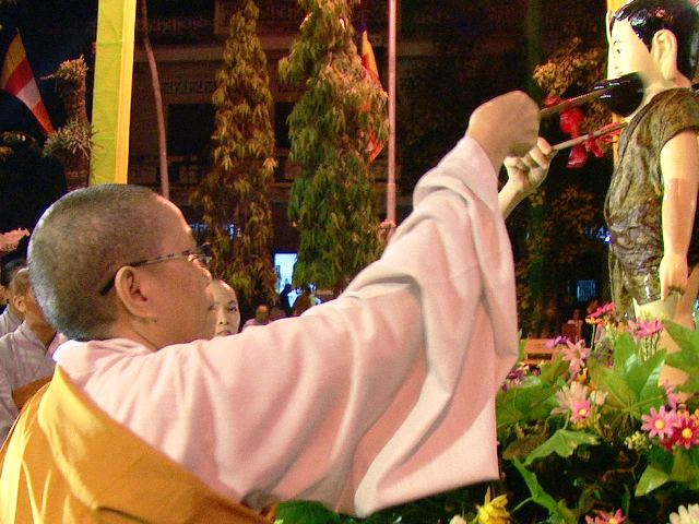 Phật giáo Khánh Hòa – Trang nghiêm Lễ Tắm Phật