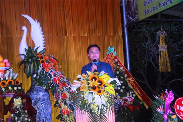 Thanh Hóa: Lễ tắm Phật và văn nghệ mừng Phật đản tại chùa Vạn Linh