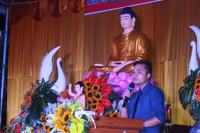 Thanh Hóa: Lễ tắm Phật và văn nghệ mừng Phật đản tại chùa Vạn Linh