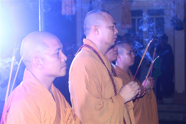 Thanh Hóa: Lễ tắm Phật và văn nghệ mừng Phật đản tại chùa Vạn Linh