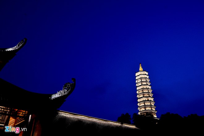 Bên trong bảo tháp cao nhất Đông Nam Á ở Ninh Bình