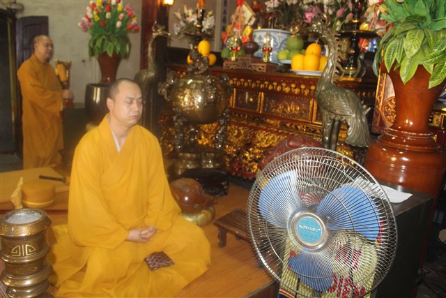 Thanh Hóa: ĐĐ. Thích Trúc Thông Tánh hướng dẫn phương pháp tọa thiền
