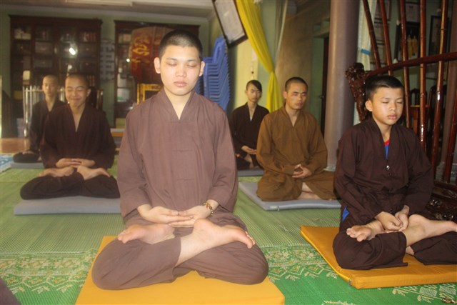 Thanh Hóa: ĐĐ. Thích Trúc Thông Tánh hướng dẫn phương pháp tọa thiền