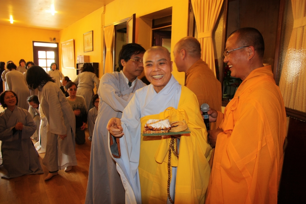 Sau 20 năm, rốt cuộc ngôi chùa Khánh An ở Evry ngôi chùa lớn nhất Châu Âu cũng được hoàn tất