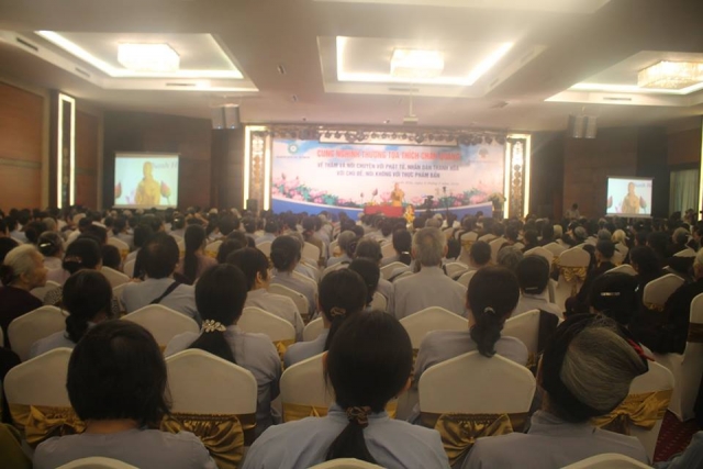 Thanh Hóa: TT. Thích Chân Quang thuyết giảng chủ đề &quot;Đạo đức trong ăn uống&quot;