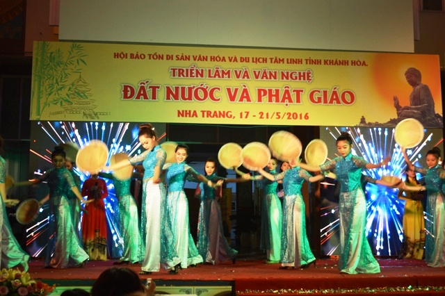 Khánh Hòa: Triển lãm, Văn nghệ Kính mừng Đại lễ Phật đản