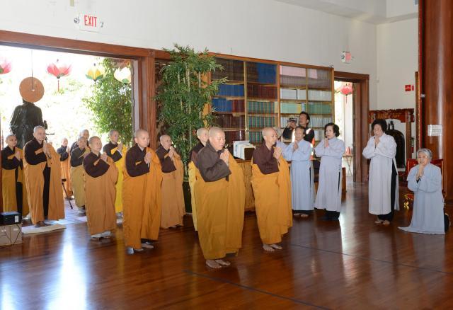 Chùa Đức Viên, San Jose ( Hoa Kỳ ) Tổ Chức Lễ Tam Bộ Nhất Bái Báo Hiếu Phụ Mẫu Năm 2016