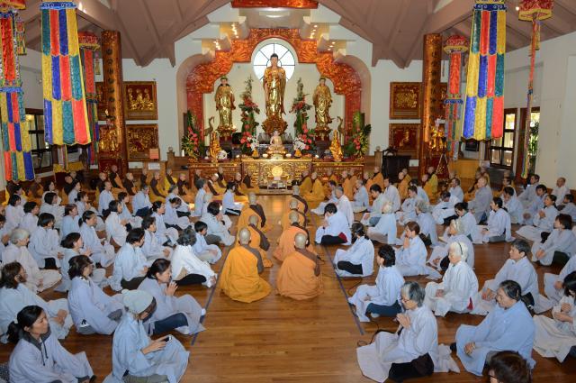 Chùa Đức Viên, San Jose ( Hoa Kỳ ) Tổ Chức Lễ Tam Bộ Nhất Bái Báo Hiếu Phụ Mẫu Năm 2016