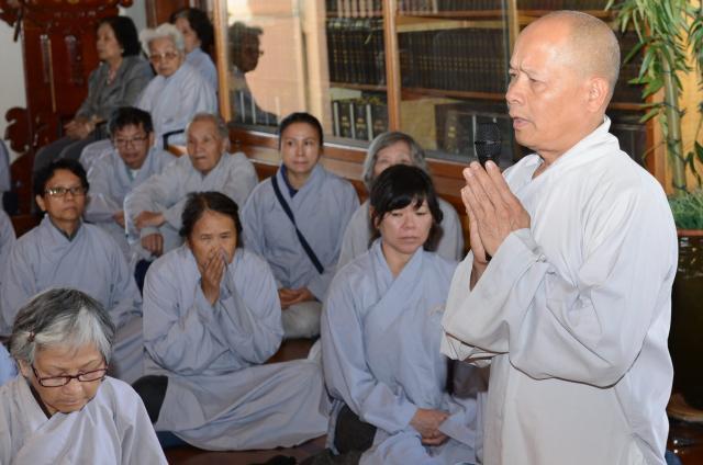 Chùa Đức Viên, San Jose ( Hoa Kỳ ) Tổ Chức Lễ Tam Bộ Nhất Bái Báo Hiếu Phụ Mẫu Năm 2016