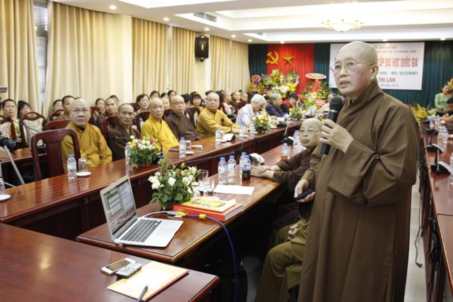 Ni sư Thích Đàm Lan bảo vệ xuất sắc luận án Tiến sĩ