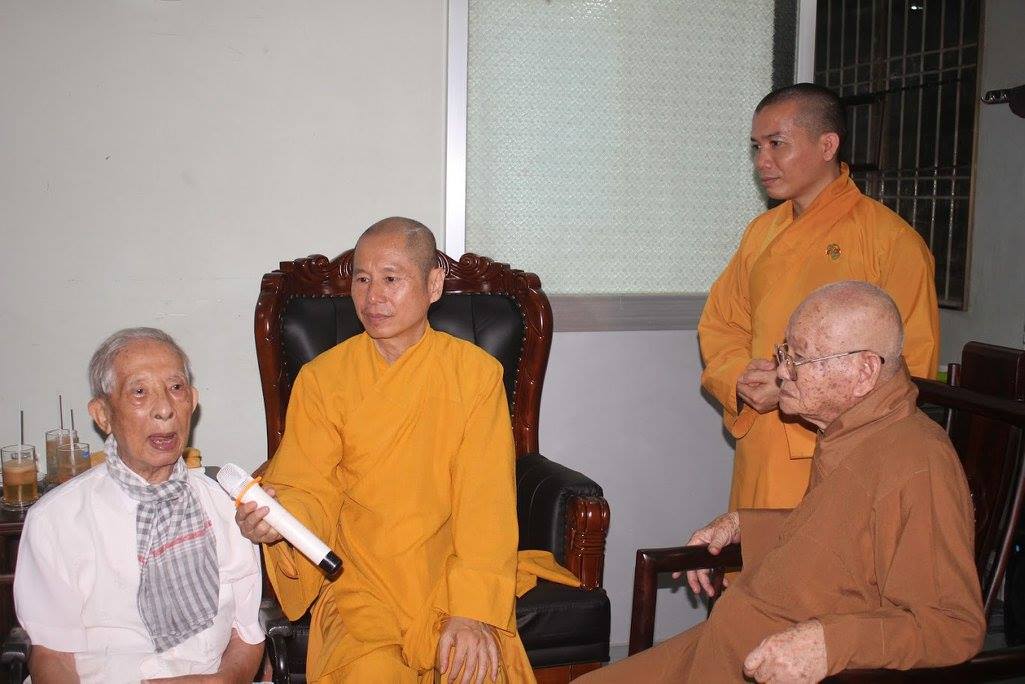 Chuyến viếng thăm lịch sử