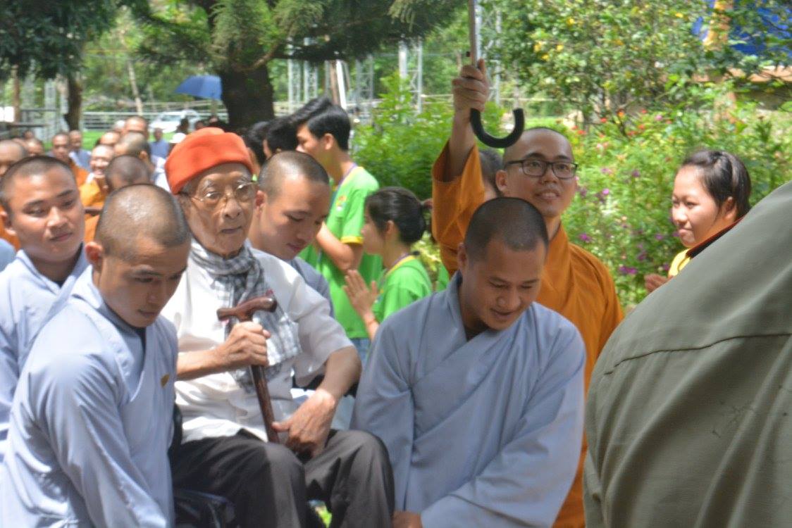 Chuyến viếng thăm lịch sử