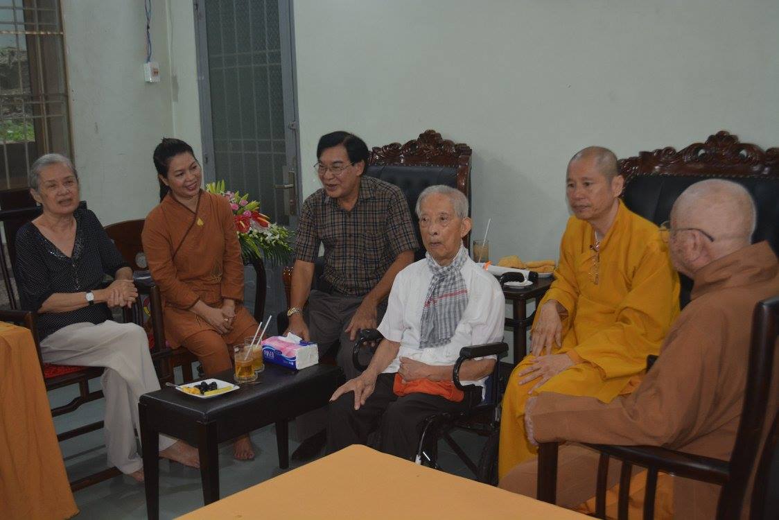 Chuyến viếng thăm lịch sử